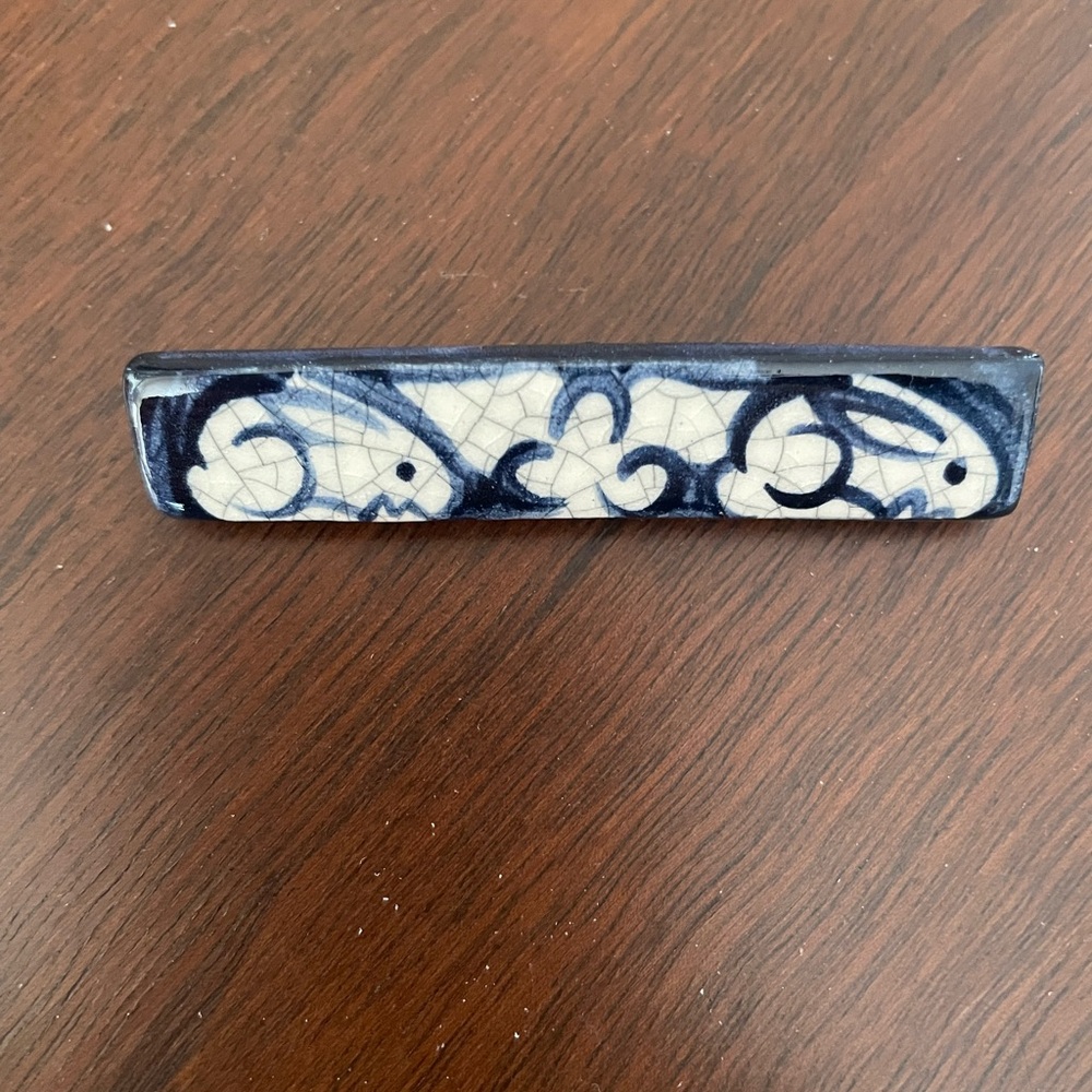 Dedham Pottery Bunny Vintage Handmade Ceramic Bar Pin 1995